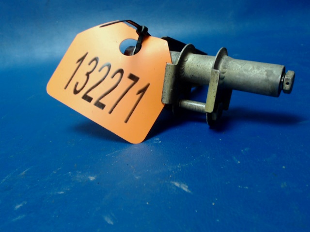 0862100-16 Cessna - Bellcrank - RH Outboard Flap Outboard Side